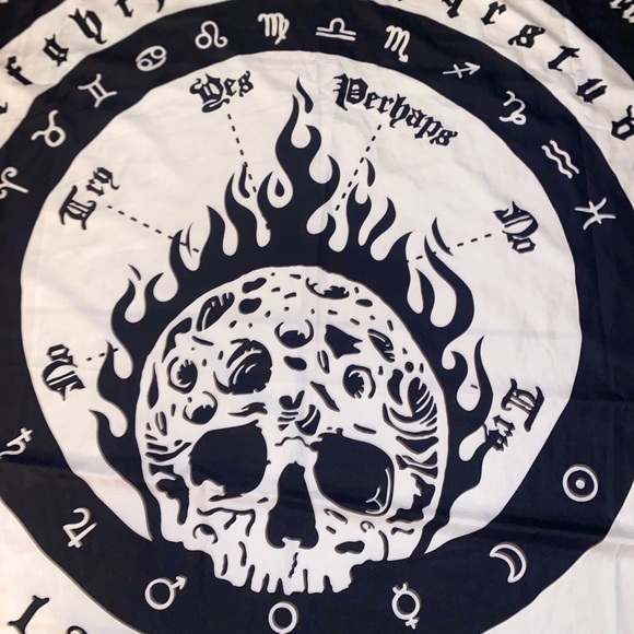 Killstar pendulum tapestry - Picture 5 of 7